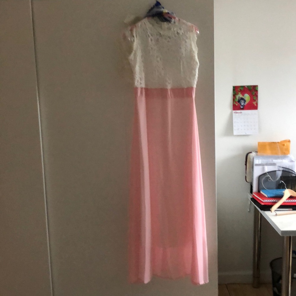 Never worn Beautiful maxi dress